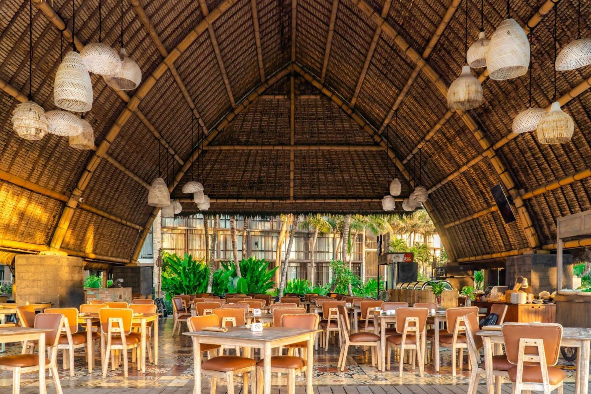 Wyndham Tamansari Jivva Resort Bali Siyut Zewnętrze zdjęcie Interior of the restaurant