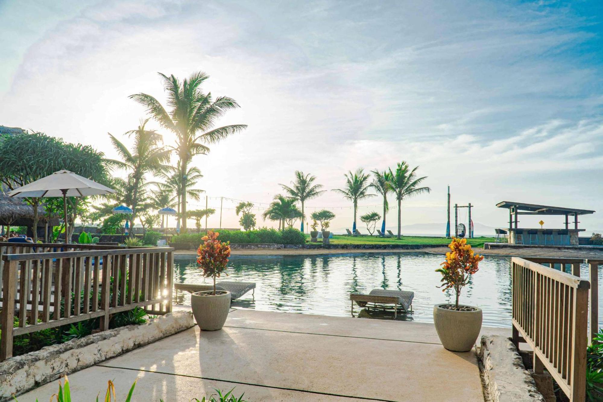 Wyndham Tamansari Jivva Resort Bali Siyut Zewnętrze zdjęcie The pool at the hotel