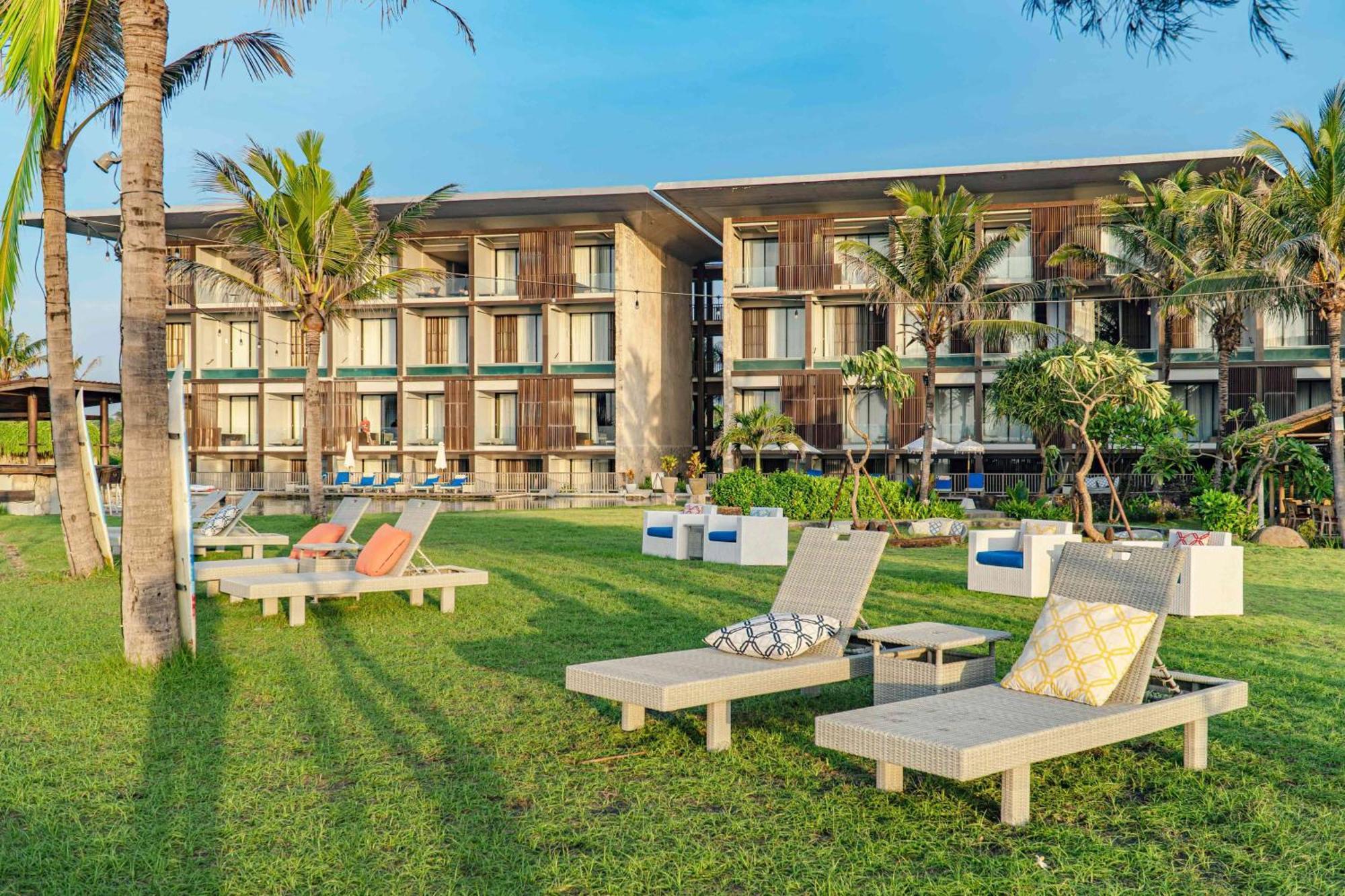 Wyndham Tamansari Jivva Resort Bali Siyut Zewnętrze zdjęcie The resort's beach